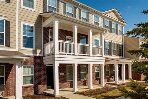 4 bedroom townhouse in indianapolis.